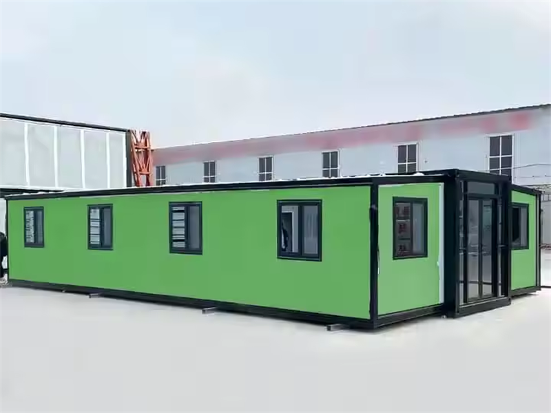 Expanding container houses