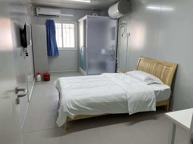 Detachable container houses