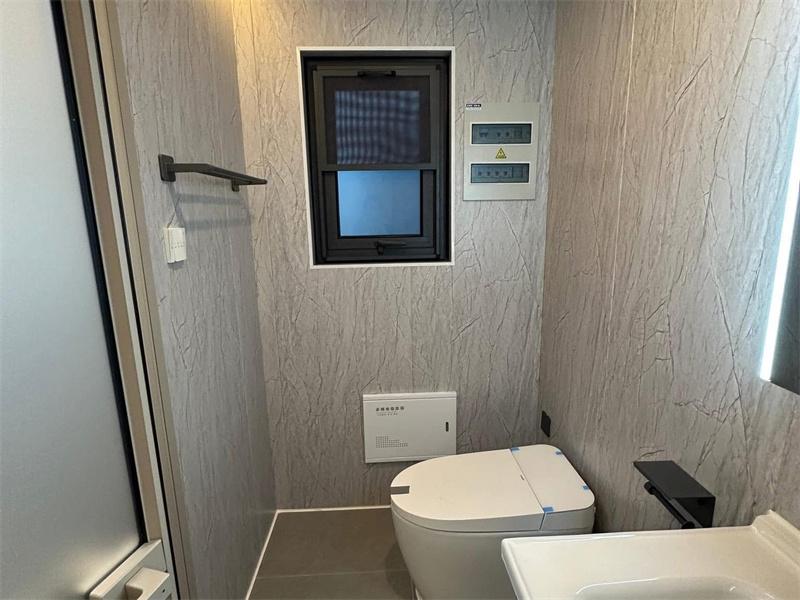 Capsule space houses