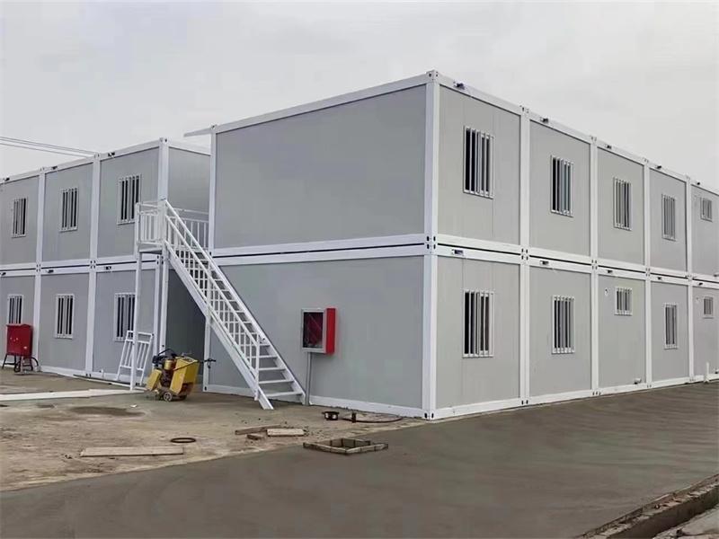 Detachable container houses