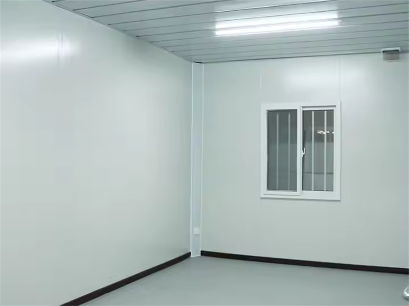 Detachable container houses